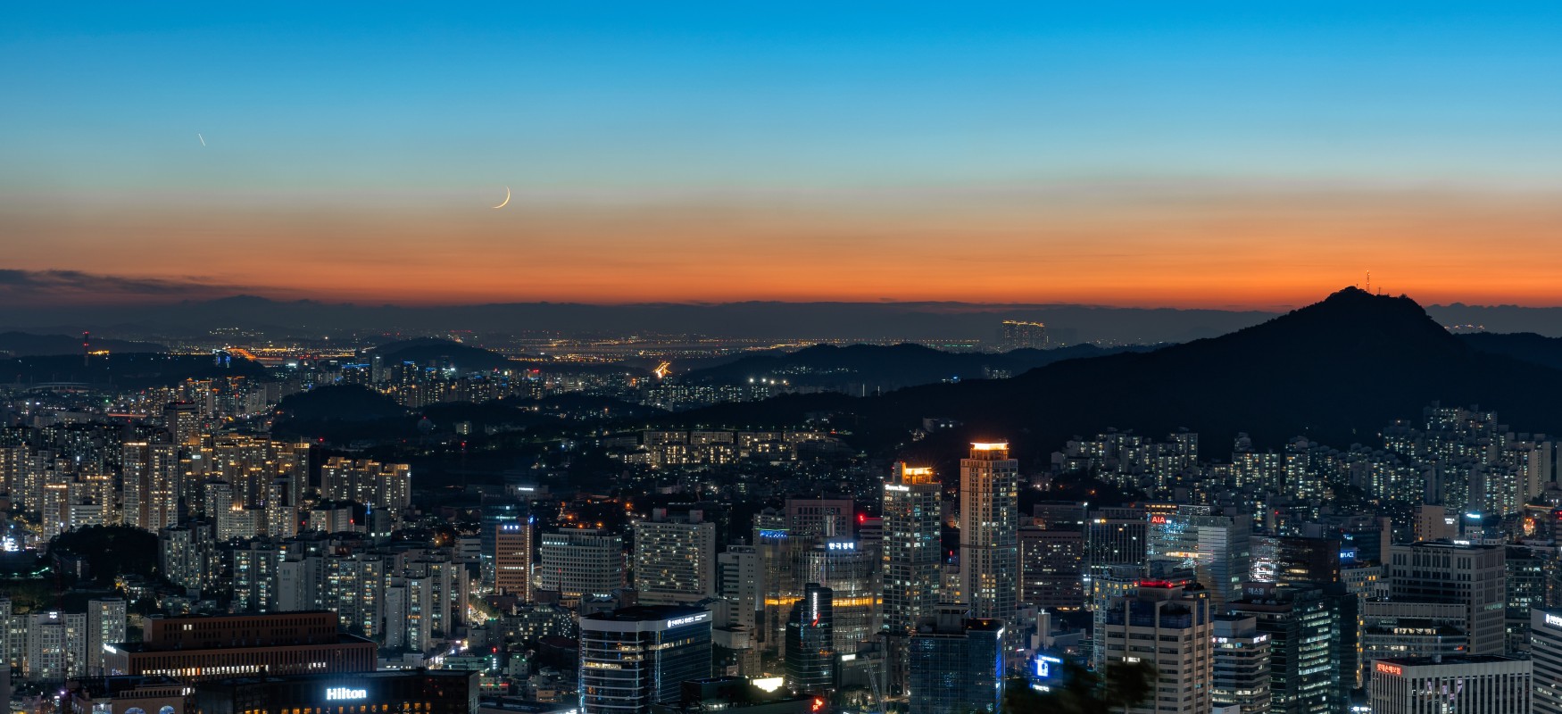Skyline of Seoul, South Korea 